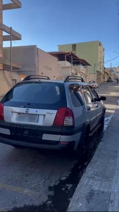 FIAT PALIO 1.8 MPI HLX WEEKEND 8V FLEX 4P MANUAL
